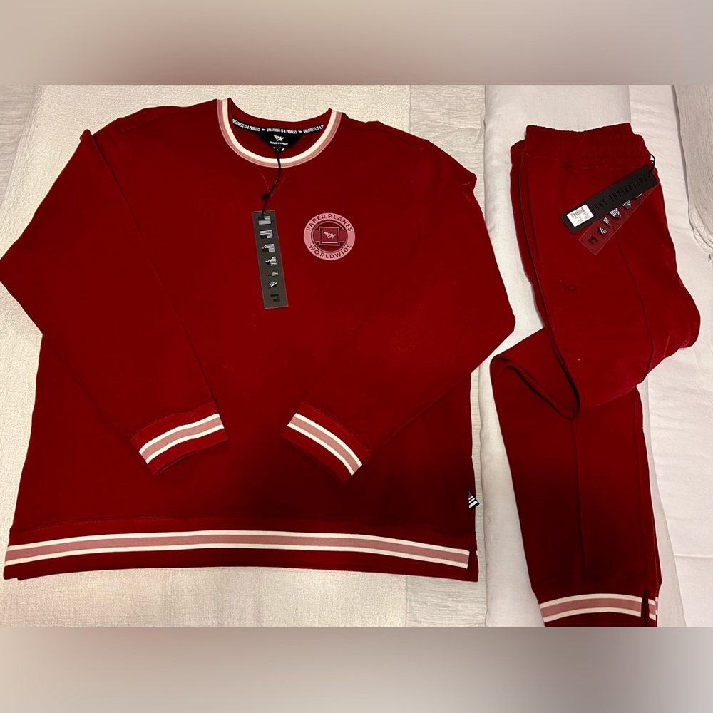 Paper Planes Sweatsuit